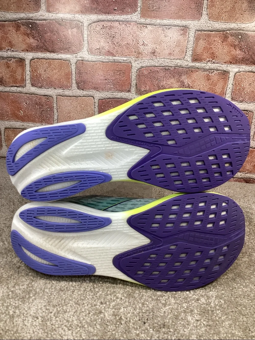 N/A brooks hyperion